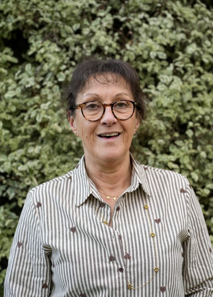Photo de Anne Rogue, candidate de la liste Les Monts Citoyens aux élections municipales 2026 aux Monts d'Aunay (Aunay-sur-Odon, Bauquay, Campandré-Valcongrain, Danvou-la-Ferrière, Ondefontaine, Le Plessis-Grimoult et Roucamps)