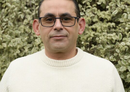 Photo de Brahim Benourja, candidat de la liste Les Monts Citoyens aux élections municipales 2026 aux Monts d'Aunay (Aunay-sur-Odon, Bauquay, Campandré-Valcongrain, Danvou-la-Ferrière, Ondefontaine, Le Plessis-Grimoult et Roucamps)