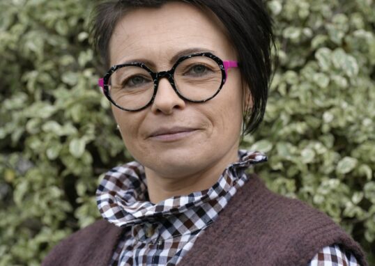 Photo de Céline Sornin-Feuillet, candidate de la liste Les Monts Citoyens aux élections municipales 2026 aux Monts d'Aunay (Aunay-sur-Odon, Bauquay, Campandré-Valcongrain, Danvou-la-Ferrière, Ondefontaine, Le Plessis-Grimoult et Roucamps)