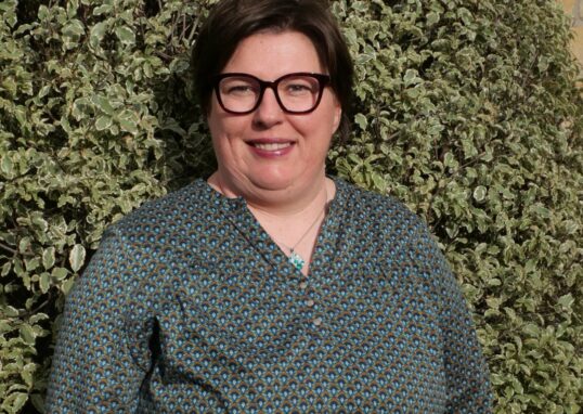 Photo de Elodie Martel, candidate de la liste Les Monts Citoyens aux élections municipales 2026 aux Monts d'Aunay (Aunay-sur-Odon, Bauquay, Campandré-Valcongrain, Danvou-la-Ferrière, Ondefontaine, Le Plessis-Grimoult et Roucamps)