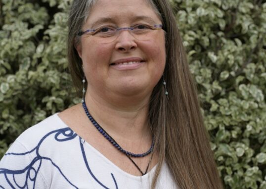 Photo de Florence Bellamy, candidate de la liste Les Monts Citoyens aux élections municipales 2026 aux Monts d'Aunay (Aunay-sur-Odon, Bauquay, Campandré-Valcongrain, Danvou-la-Ferrière, Ondefontaine, Le Plessis-Grimoult et Roucamps)