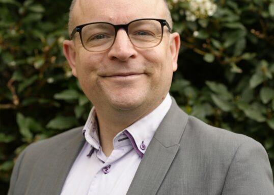 Photo de Steeve Boissier, candidat de la liste Les Monts Citoyens aux élections municipales 2026 aux Monts d'Aunay (Aunay-sur-Odon, Bauquay, Campandré-Valcongrain, Danvou-la-Ferrière, Ondefontaine, Le Plessis-Grimoult et Roucamps)