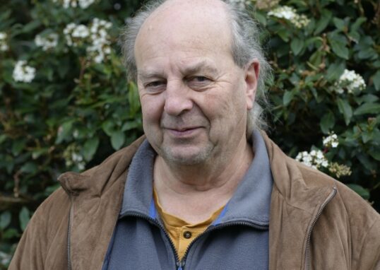 Photo de Yves Boulland, candidat de la liste Les Monts Citoyens aux élections municipales 2026 aux Monts d'Aunay (Aunay-sur-Odon, Bauquay, Campandré-Valcongrain, Danvou-la-Ferrière, Ondefontaine, Le Plessis-Grimoult et Roucamps)