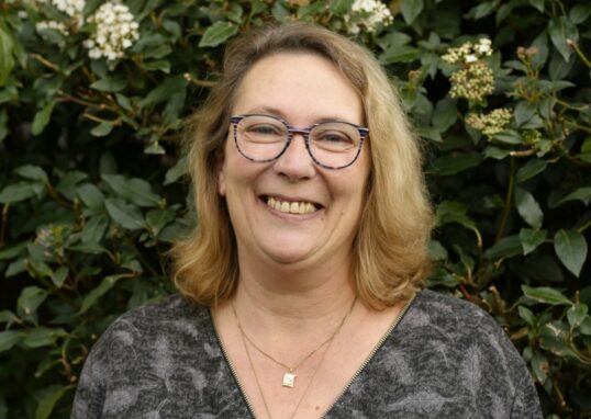 Photo de Isabelle Laurant, candidate de la liste Les Monts Citoyens aux élections municipales 2026 aux Monts d'Aunay (Aunay-sur-Odon, Bauquay, Campandré-Valcongrain, Danvou-la-Ferrière, Ondefontaine, Le Plessis-Grimoult et Roucamps)